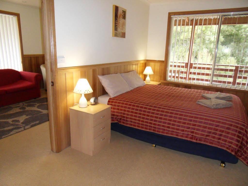 Driftwood Strahan Villas Екстер'єр фото